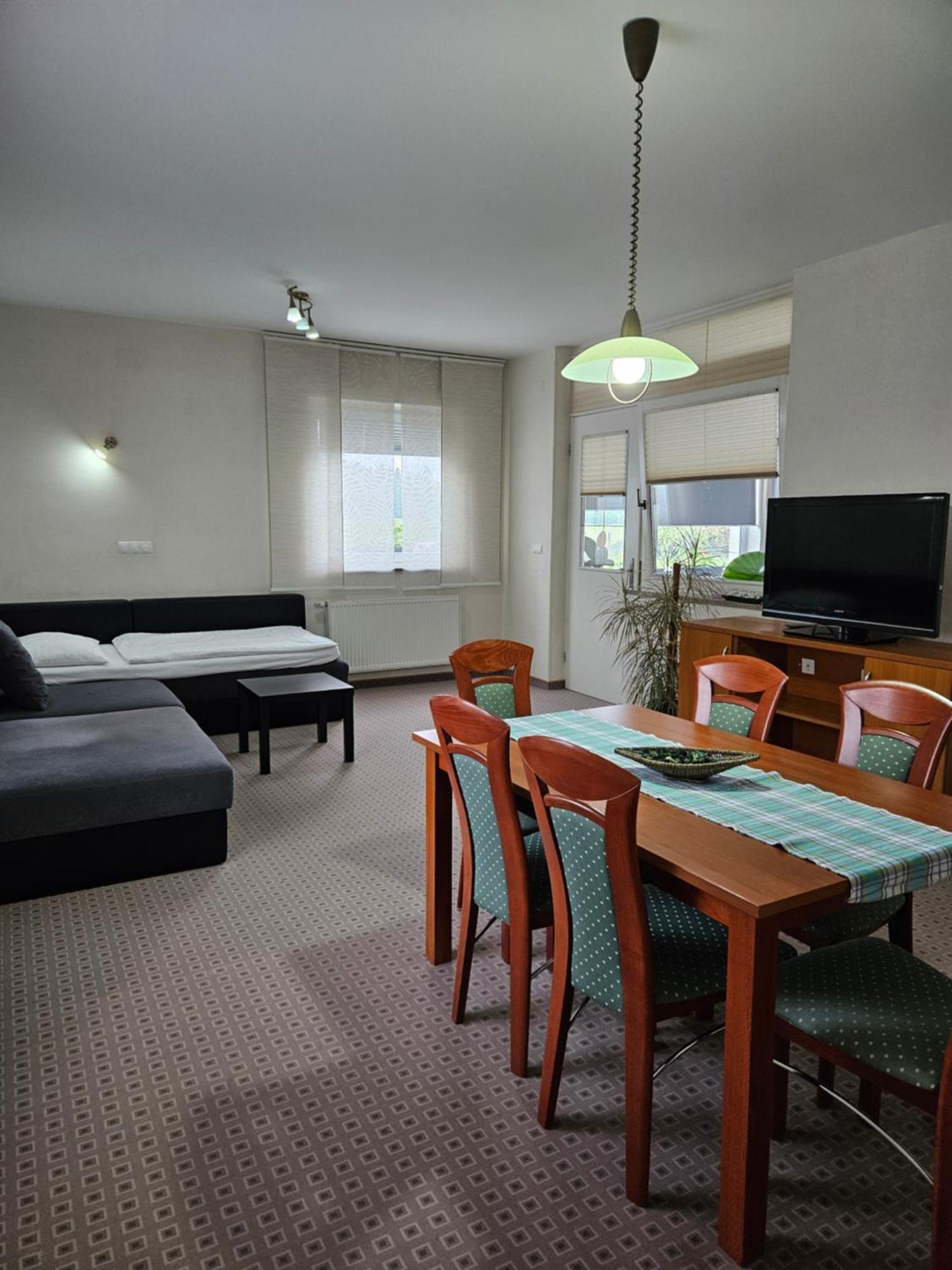 Dezman Apartments & Rooms Kranj Exteriér fotografie