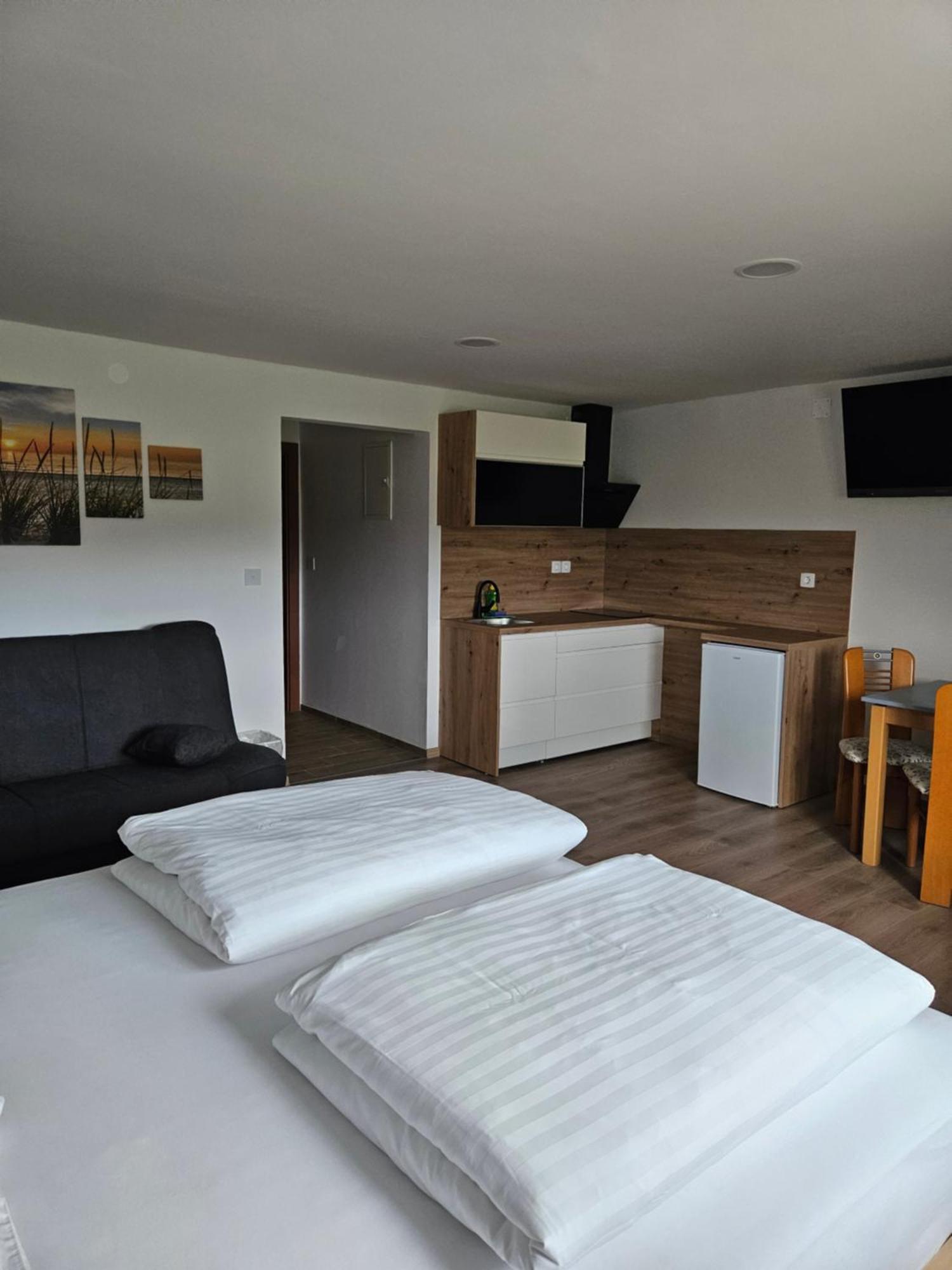 Dezman Apartments & Rooms Kranj Exteriér fotografie